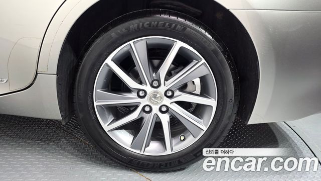 Lexus ES300h Supreme+ XV60 2018 — фото 27