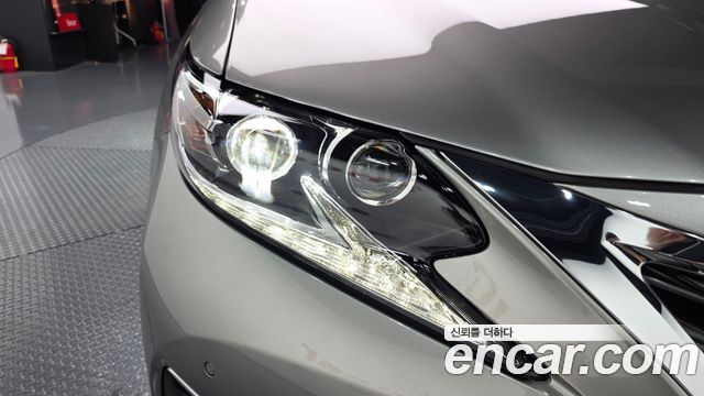 Lexus ES300h Supreme+ XV60 2018 — фото 28