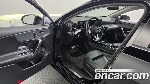 Mercedes-Benz A-Class (W177) A220 Sedan 2020 — фото 10