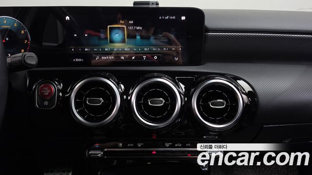 Mercedes-Benz A-Class (W177) A220 Sedan 2020 — фото 12