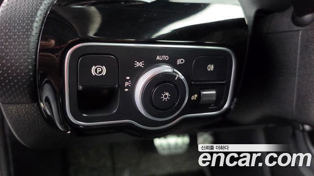 Mercedes-Benz A-Class (W177) A220 Sedan 2020 — фото 17