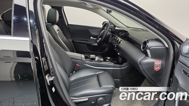 Mercedes-Benz A-Class (W177) A220 Sedan 2020 — фото 26