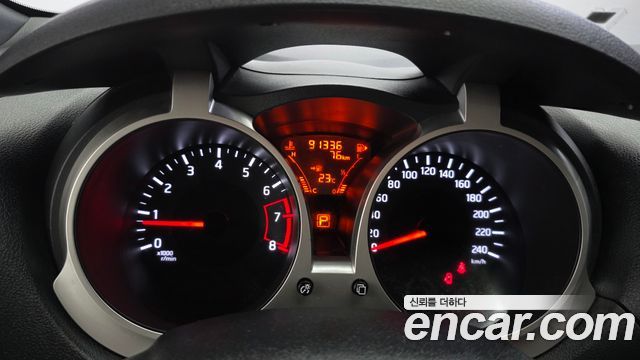 Nissan Juke 1.6 SV F15 2016 — фото 8