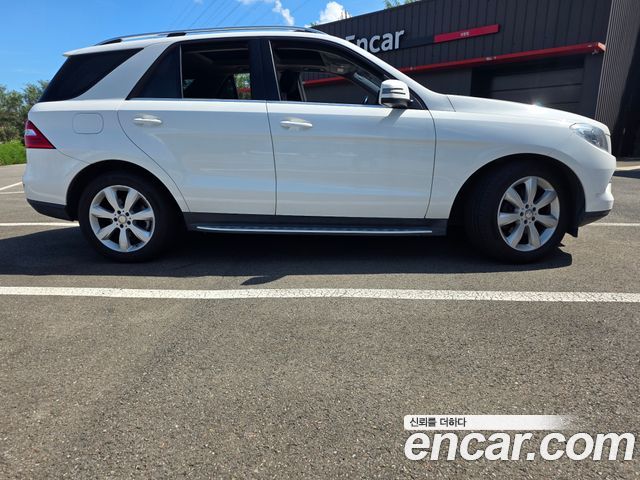 Mercedes-Benz M-Class (W166) ML250 BlueTEC 4MATIC 2015 — фото 4