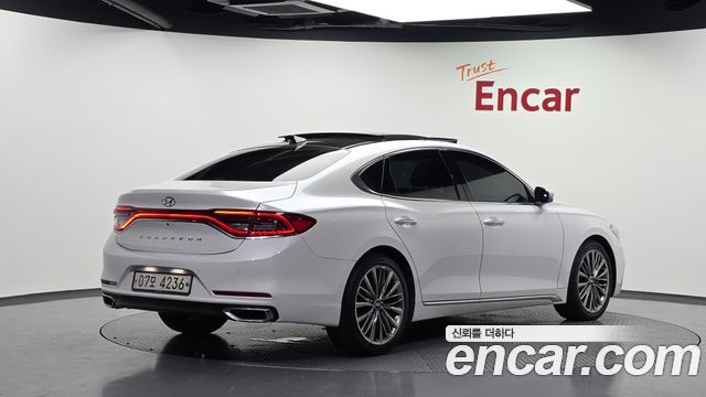 Hyundai Grandeur (IG) 2.4 Premium 2019 — фото 2