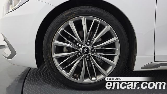 Hyundai Grandeur (IG) 2.4 Premium 2019 — фото 5