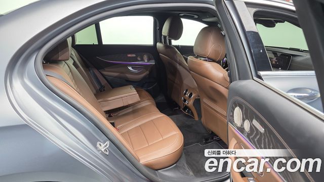 Mercedes-Benz E-Class (W213) E350 4MATIC Exclusive 2023 — фото 12