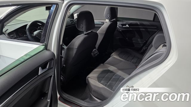 Volkswagen Golf (VII) 2.0 TDI 2015 — фото 11