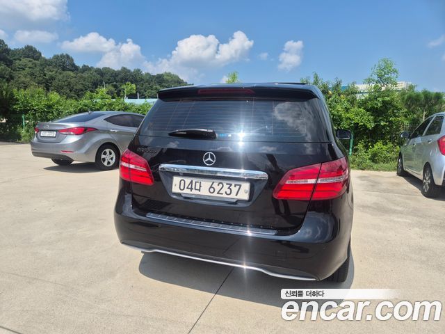 Mercedes-Benz B-Class (W246) B200 d 2017 — фото 4