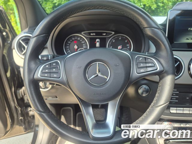 Mercedes-Benz B-Class (W246) B200 d 2017 — фото 10