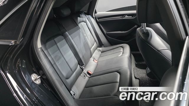 Audi A3 40 TFSI 8V 2018 — фото 11