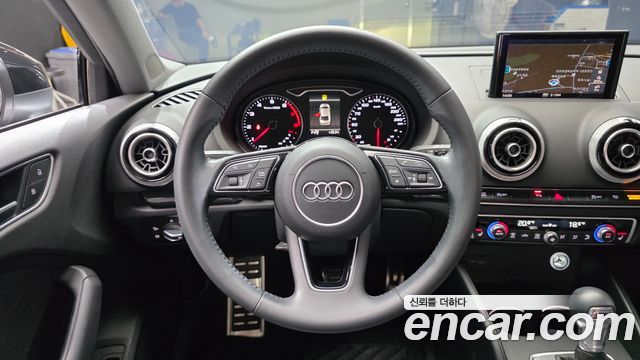 Audi A3 40 TFSI 8V 2018 — фото 13