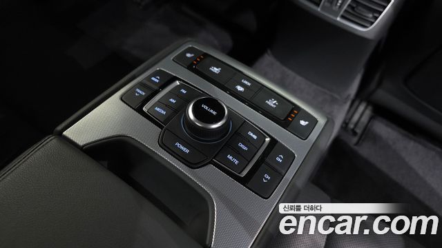 Genesis G80 3.3 GDI AWD Premium Luxury 2018 — фото 19