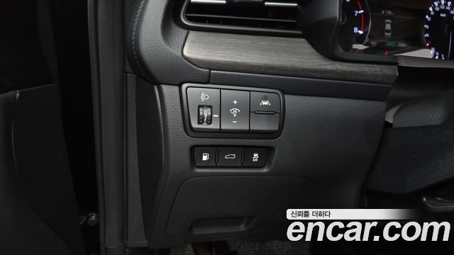 Kia K7 Premier 2.5 GDI Prestige 2020 — фото 16
