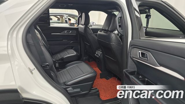 Ford Explorer (VI) 2.3 ST-Line 4WD 2025 — фото 12