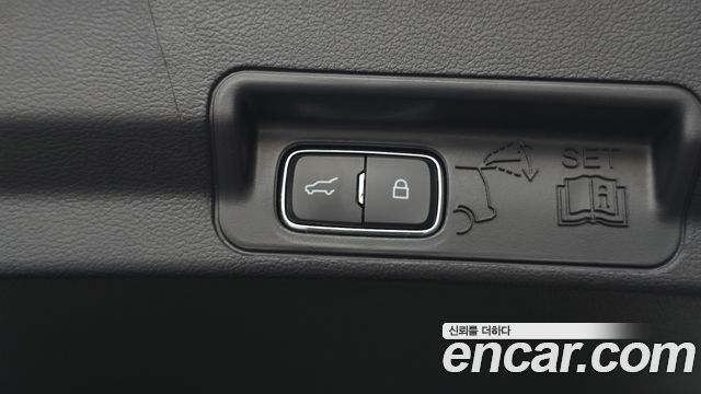 Ford Explorer (VI) 2.3 ST-Line 4WD 2025 — фото 16