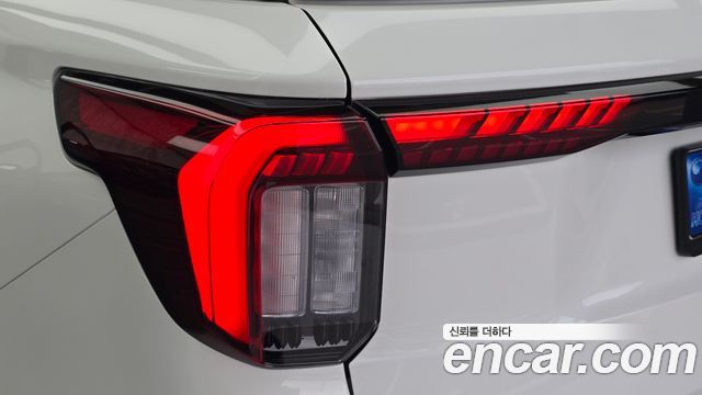 Ford Explorer (VI) 2.3 ST-Line 4WD 2025 — фото 23