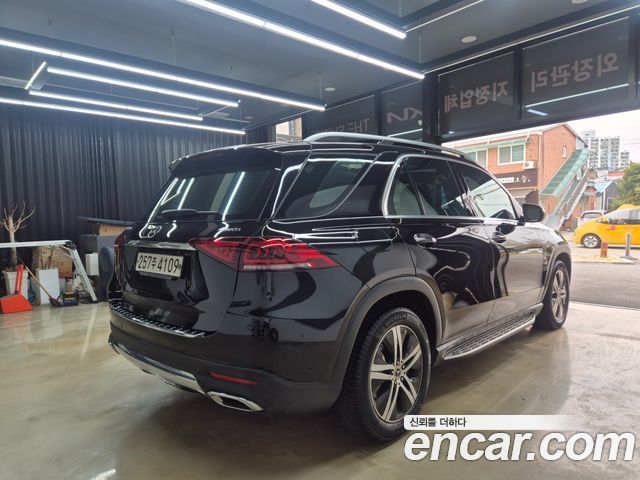 Mercedes-Benz GLE-Class (W167) GLE300d 4MATIC 2020 — фото 2