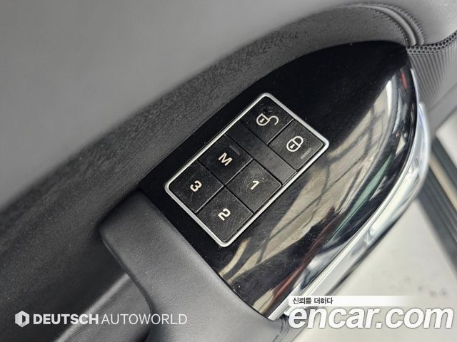 Land Rover Range Rover (IV) 5.0 SC Vogue SE LWB 2014 — фото 21