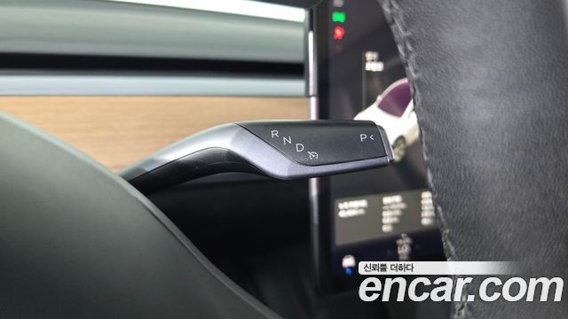 Tesla Model Y Long Range AWD 2021 — фото 9