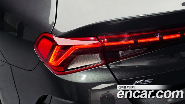 Kia K5 (III) 1.6 Turbo Prestige 2020 — фото 23