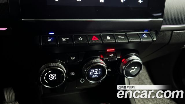 Renault Korea XM3 1.3 TCe RE Signature 2023 — фото 30