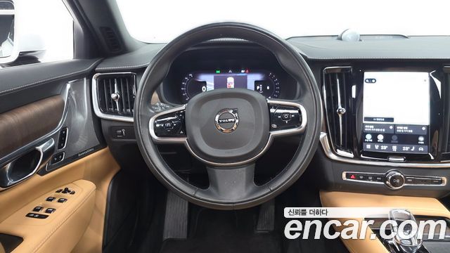 Volvo S90 B5 Inscription 2022 — фото 12