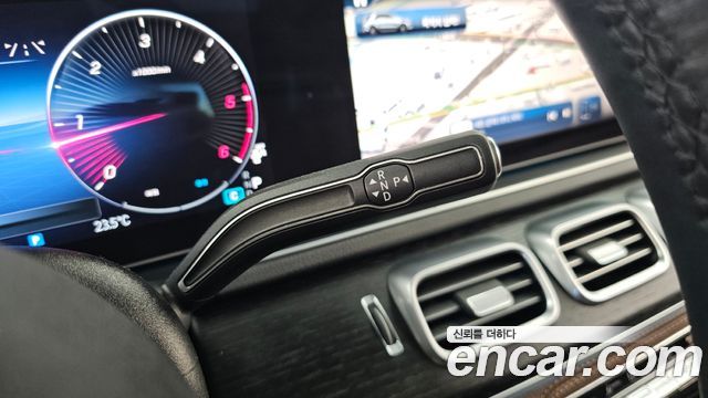 Mercedes-Benz GLE-Class (W167) GLE300d 4MATIC 2024 — фото 9