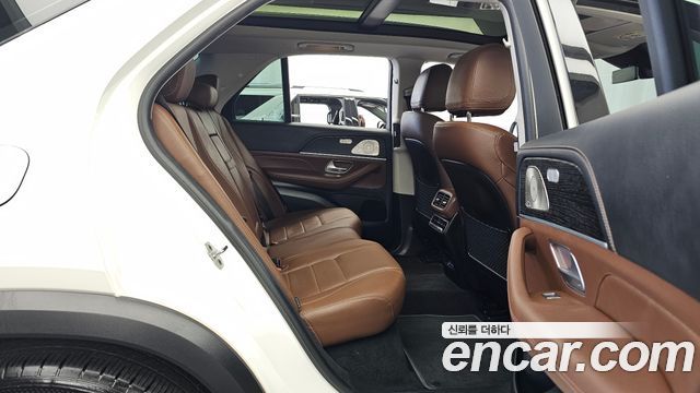 Mercedes-Benz GLE-Class (W167) GLE300d 4MATIC 2024 — фото 12