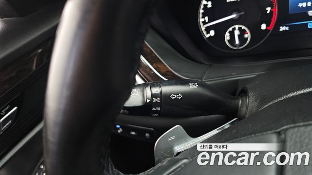 Genesis G90 3.8 AWD Premium Luxury 2019 — фото 34