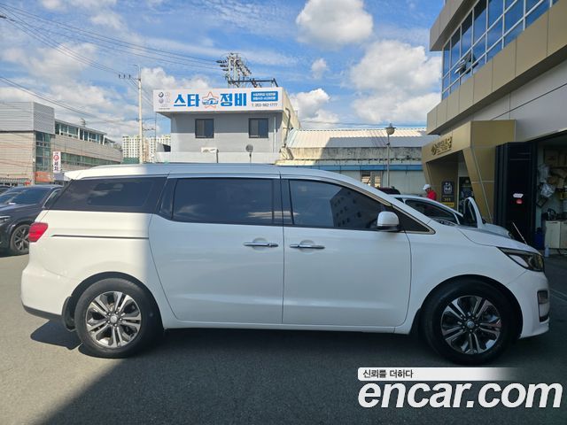 Kia Carnival 11-Seater Prestige 2019 — фото 4