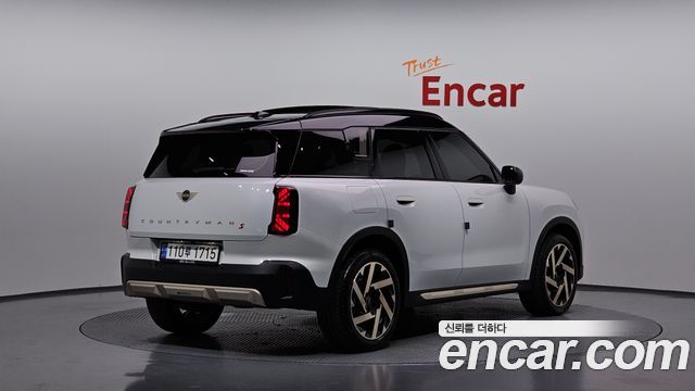 MINI Cooper S Countryman (III) ALL4 Favoured 2024 — фото 2