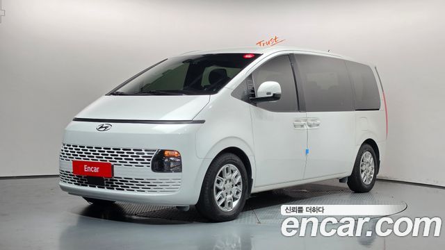 Hyundai Staria Tourer 9-Seater Modern 2022 — фото 1