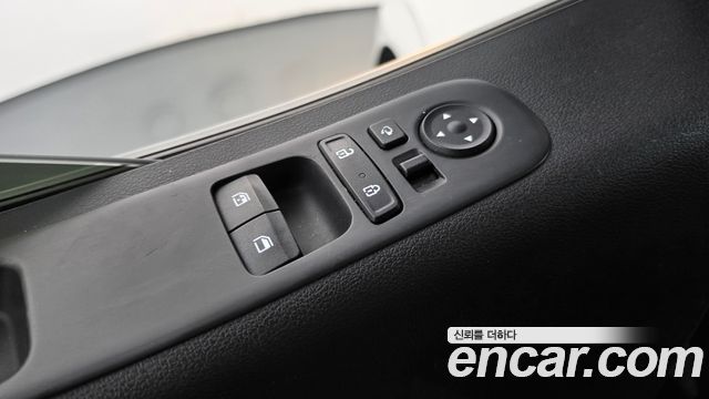 Hyundai Staria Tourer 9-Seater Modern 2022 — фото 15