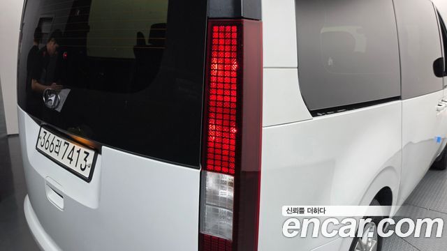Hyundai Staria Tourer 9-Seater Modern 2022 — фото 23