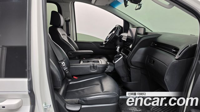 Hyundai Staria Tourer 9-Seater Modern 2022 — фото 26