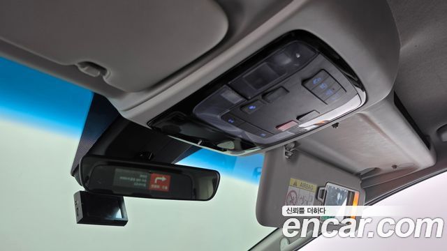 Hyundai Staria Tourer 9-Seater Modern 2022 — фото 28