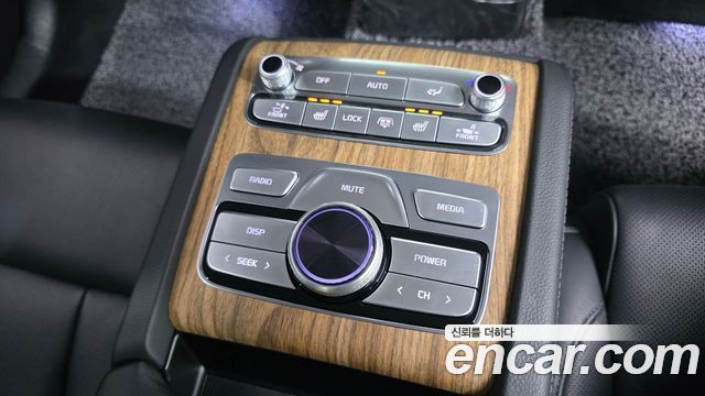 Kia K9 (II) 3.8 GDI Platinum 2023 — фото 19