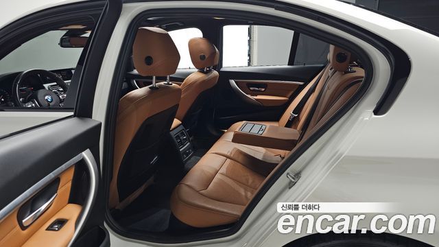 BMW 3 Series (F30) 330i M Sport Shadow 2018 — фото 12