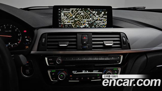 BMW 3 Series (F30) 330i M Sport Shadow 2018 — фото 14