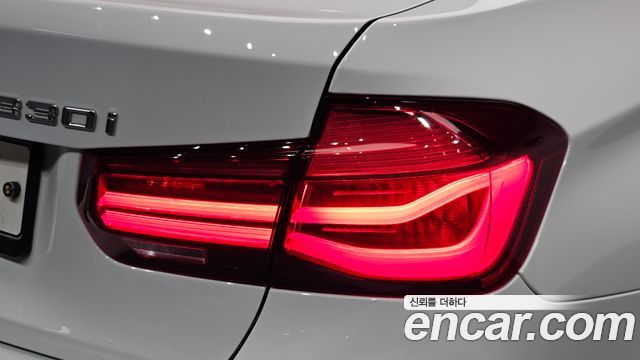BMW 3 Series (F30) 330i M Sport Shadow 2018 — фото 23