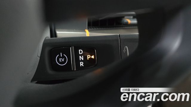 Kia EV3 Standard 2WD Air 2025 — фото 9