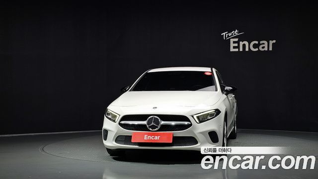 Mercedes-Benz A-Class (W177) A220 Hatchback 2019 — фото 3