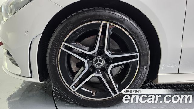 Mercedes-Benz CLA-Class (C118) CLA250 4MATIC 2021 — фото 5