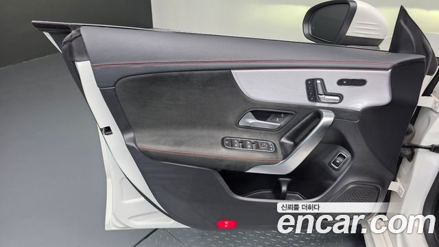 Mercedes-Benz CLA-Class (C118) CLA250 4MATIC 2021 — фото 24