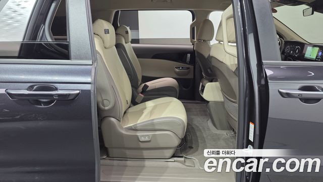 Kia Carnival (IV) Diesel 9-Seater Prestige 2023 — фото 11