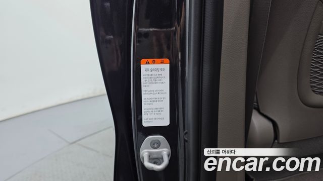 Kia Carnival (IV) Diesel 9-Seater Prestige 2023 — фото 18