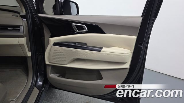 Kia Carnival (IV) Diesel 9-Seater Prestige 2023 — фото 25