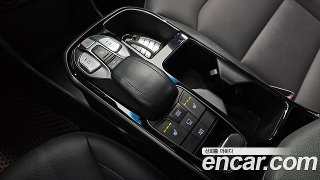 Hyundai Ioniq Electric N 2020 — фото 9