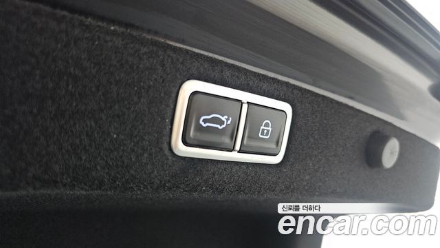 Hyundai Grandeur (GN7) 2,5 Gasoline 2WD Premium 2025 — фото 15